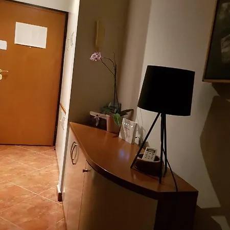 Legend Apartment *